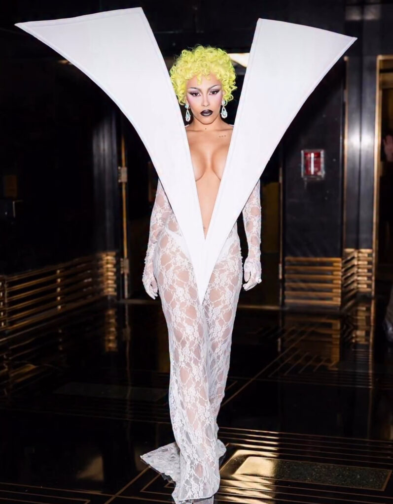 doja cat wore a white lace quine li structural dress to saturday night live