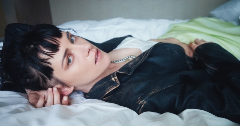 kristen stewart & imogen poots take the spotlight for i d